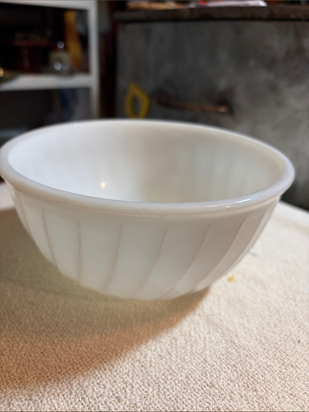 Vintage Fire-King Anchorwhite Swirl 7” Mixing Bowl Block Letter Stamp 1950s - Picture 3 of 9